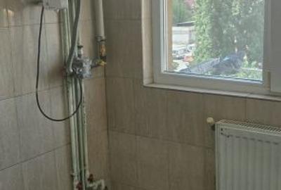 De vânzare apartament 2 camere decomandat | Zona 8 Mai - 27