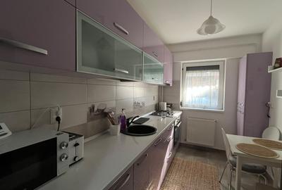 Apartament cu 2 camere decomandat în Galata