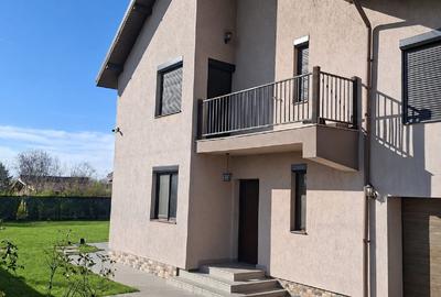 Casă individuală cu 4 camere în Tărtășești