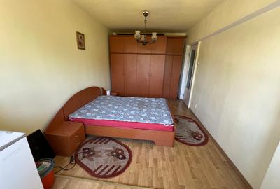 INCHIRIEZ apartament 3 camere decomandat, zona Ciresica - 5