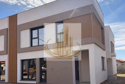 Duplex cu 3 camere în Săcălaz