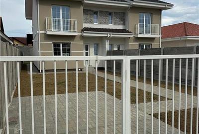 Duplex cu 4 camere în Moșnița Nouă