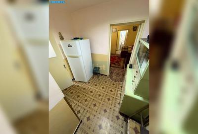 Apartament 2 camere Parter Semidecomandat - 1