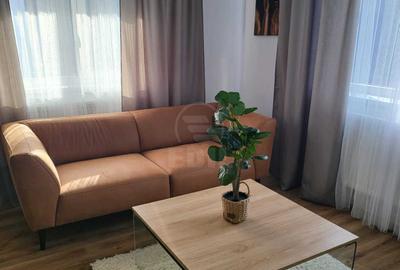 Apartament 2 camere semidecomandat zona Teilor - 3