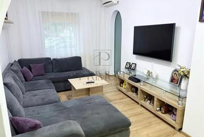 Apartament cu 3 camere decomandat în Lipovei