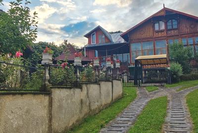 Casa + curte | Campulung Muscel | Central | 5 camere | teren 235 mp - 1