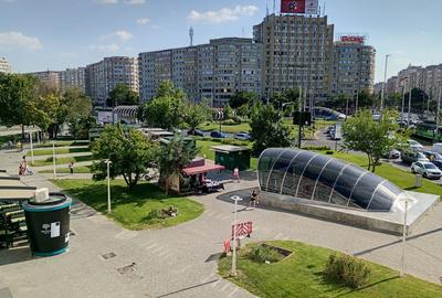 Apartament cu 3 camere semidecomandat, mobilat în Obor
