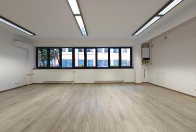 Spatiu birouri luminos, modern, cladire noua, parcare - 2