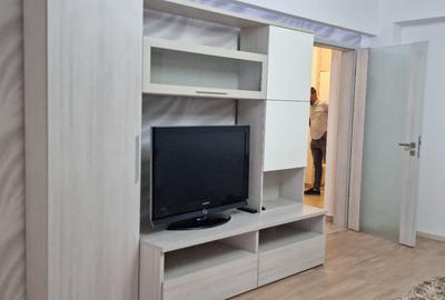 De inchiriat apartament 3 camere, cu 2 garaje,ultracentral, in Pitesti,moderm - 2
