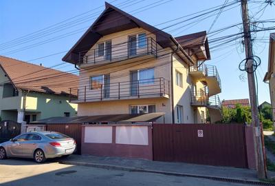 Casă individuală cu 8 camere în Someșeni