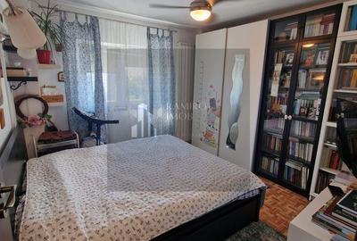 Apartament cu 4 camere semidecomandat în P-ța Reșița