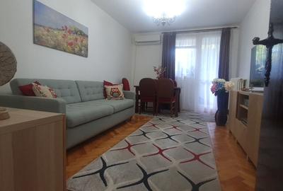 Apartament cu 3 camere decomandat, mobilat în Nicolae Grigorescu