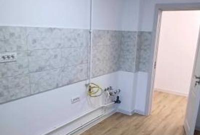 Apartament cu 2 camere decomandat în Trocadero
