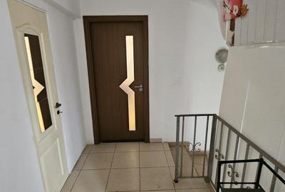 Apartament cu 2 camere semidecomandat în Inel II