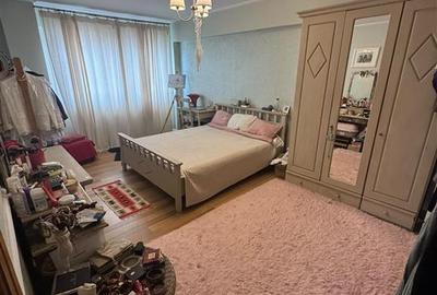 Ap 4 cam, str Mihail Kogalniceanu, bloc vila,88 mp utili, et 3/3 - 4