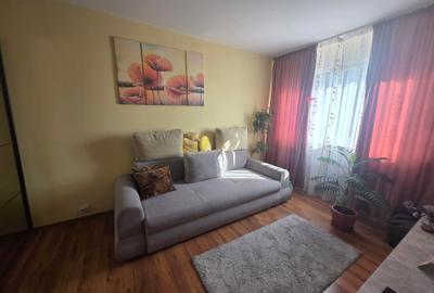 Vand 2 camere zona Astra cu vedere spre Tampa si aer conditionat - 2