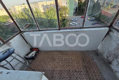 Apartament 2 camere semidecomandat zona Tudor Vladimirescu etaj 4 - 6