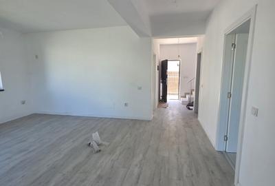 Vanzare Vila Individuala/Cristalului/5 camere id nr 54 - 8