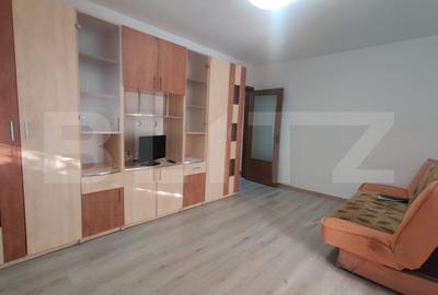 Apartament cu 2 camere semidecomandat, mobilat în Rogerius