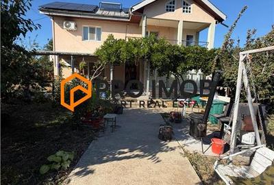 Casă individuală cu 4 camere în Cotești