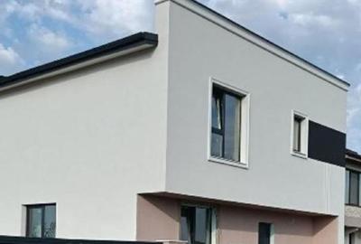Casă individuală cu 4 camere în Vidra