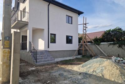 Agenție imobiliară vindem parte din duplex în Năvodari - 1