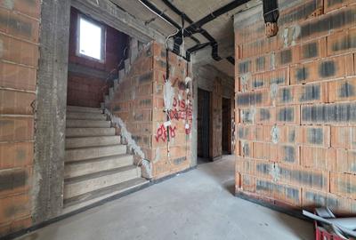 Vilă individuală în Tunari – 5 camere, curte privată - 8