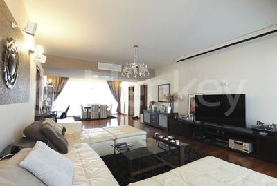 Apartament cu 4 camere semidecomandat, mobilat în Herăstrău