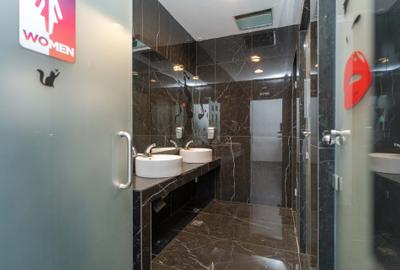 Spatii in cladire de birouri, Baza 3 - COMISION 0% - 2