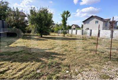 Teren Construcții intravilan de 432 mp, în Albești