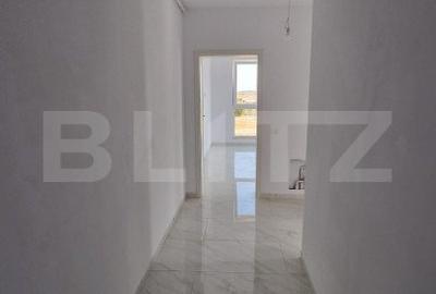 Apartament cu 3 camere decomandat în Giroc