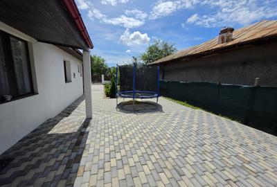 Casă renovată cu 6 camere, teren 557 mp – Berceni, Prahova - 27