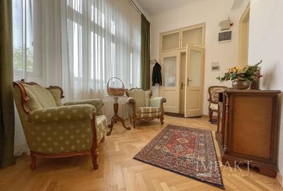 Apartament deosebit cu 3 camere, curte si parcare, aproape de Centru - 12