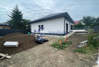 Casă de vânzare 4 camere - 3