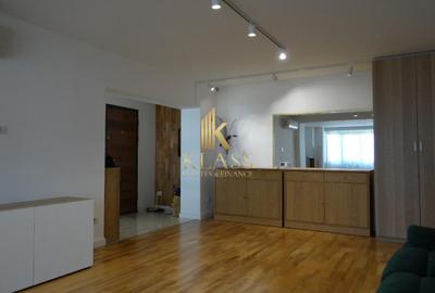 Apartament de inchiriat cu 3 camere- Bd. Decebal - 14