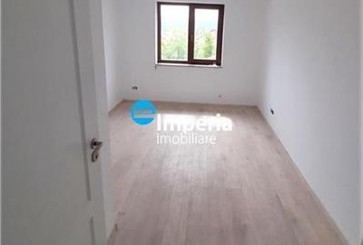 Duplex 5 cam si 2 bai,  300 teren, Beci, Lunca Cetatuii, Centura - 9