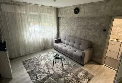 Apartament cu 2 camere semidecomandat, mobilat în Calea Victoriei