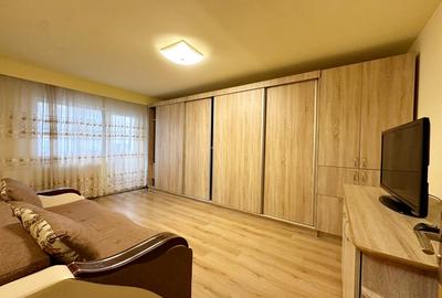 Apartament cu 2 camere decomandat în Zorilor