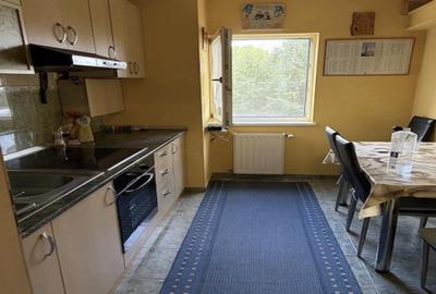 Apartament cu 2 camere decomandat, mobilat în Aradului