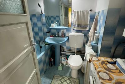 De vanzare Apartament 3 camere, zona Centru. - 13