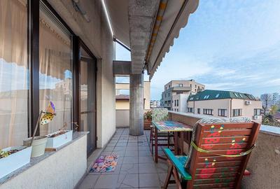 Apartament cu 3 camere decomandat, mobilat în Calea Călărașilor