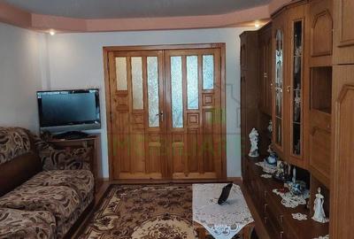 Apartament 3 camere decomandat, etaj 1, 2 balcoane și garaj – Râșnov - 4