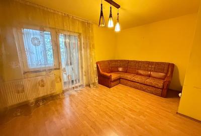 Apartament cu 3 camere decomandat în Șelimbăr