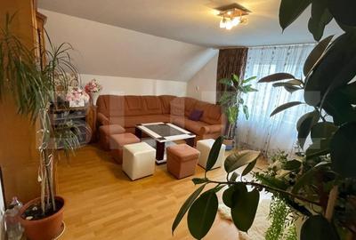 Casă individuală cu 8 camere în Central