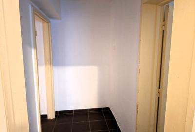 Apartament modest cu 2 camere de închiriat, la demisol - Cotroceni - comision 0% - 18