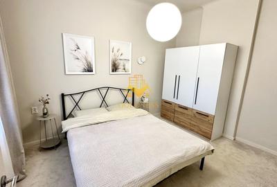 Apartament cu 2 camere semidecomandat, mobilat în Central