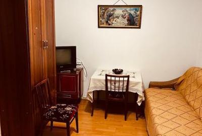 Apartament cu 2 camere semidecomandat, mobilat în Berceni