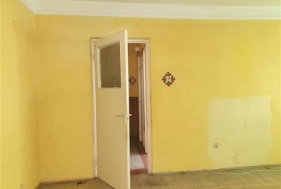 Apartament 2 camere, H-uri  Gara, et. 3 - 8