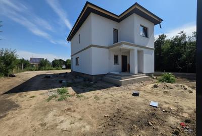 Casă individuală cu 4 camere în Măgurele
