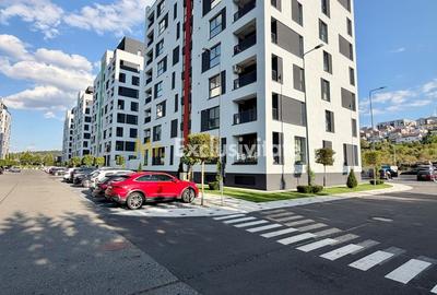 Apartament cu 2 camere semidecomandat, mobilat în Florești